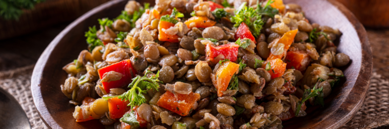 aggeliki-zafiraki-dietaz-diaitologos-diatrofologos-xaidari-sintages-fakes-salata-me-ntomatinia-kai-elies